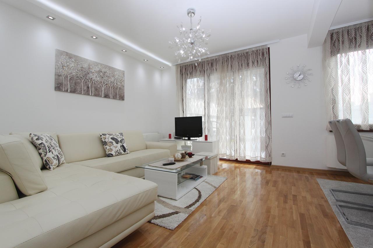 Apartment Joy Белград Екстер'єр фото